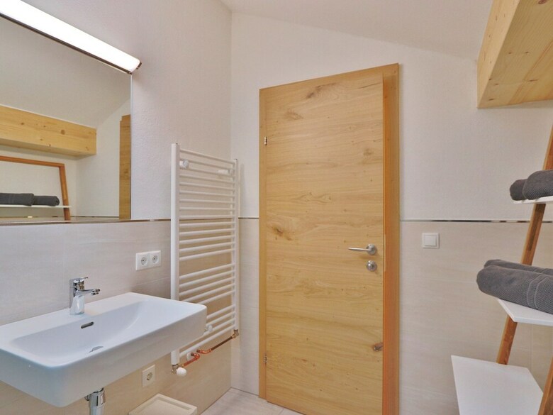 Sunlit Apartment Near Forest In Itter
