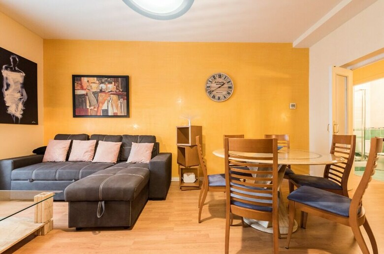 M&f Fuencarral Apartamento