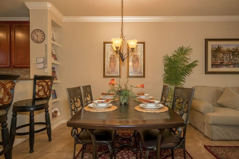 2 Bedroom 2 Bath Condo In Bella Piazza Resort