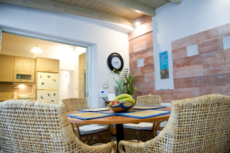 Patras Luxury Seaside House