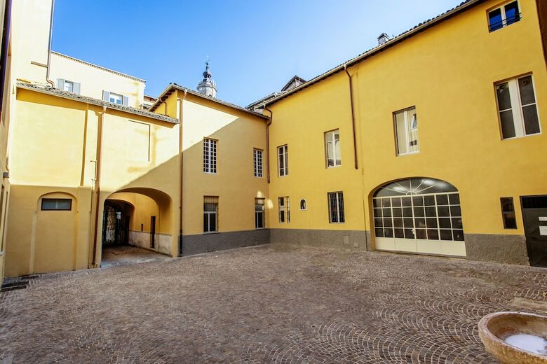 Palazzo Delle Poste Suites & Apartments