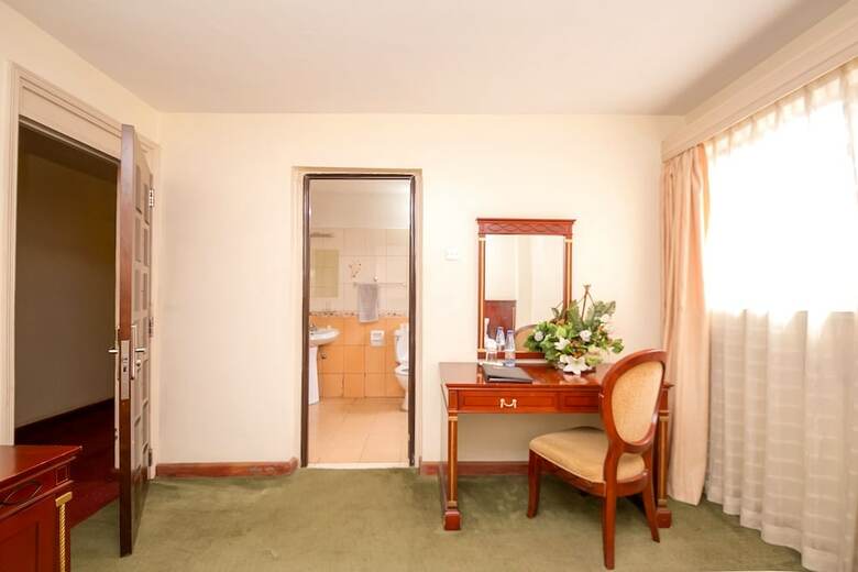 Olive Gardens Hotel