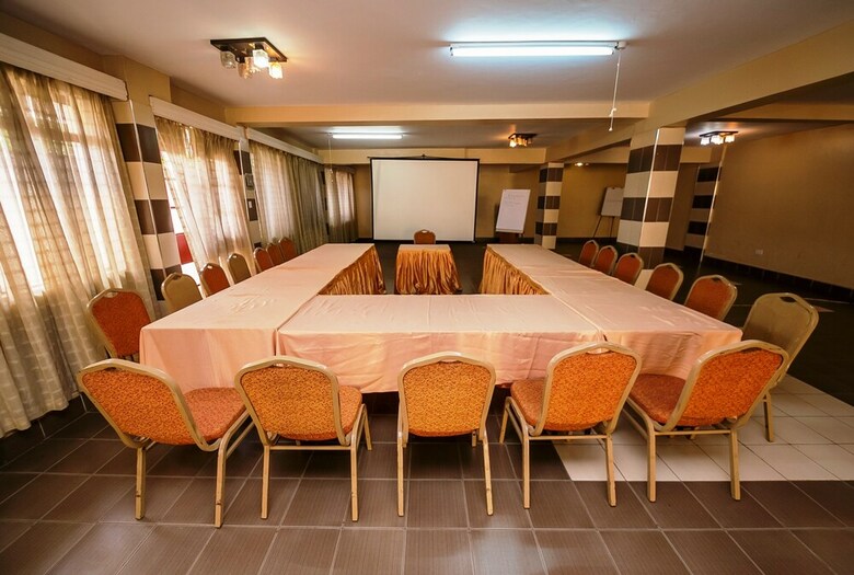 Olive Gardens Hotel