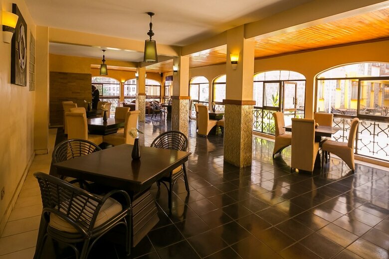 Olive Gardens Hotel