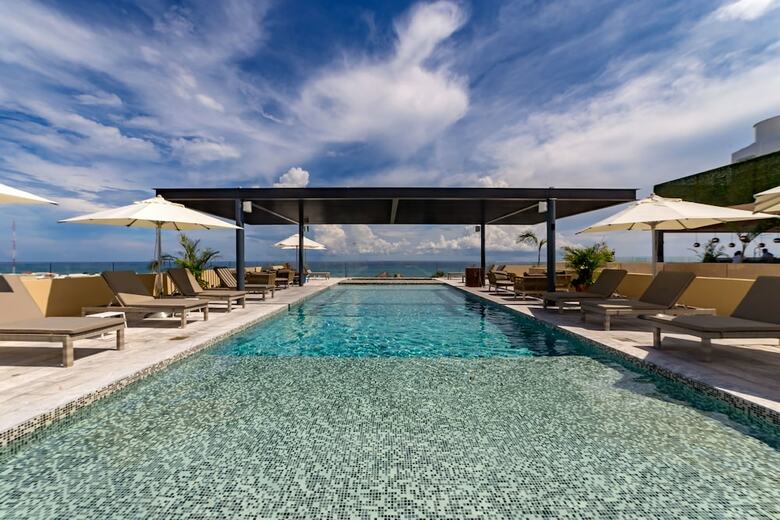 Aparthotel Singular Joy Vacation Rentals