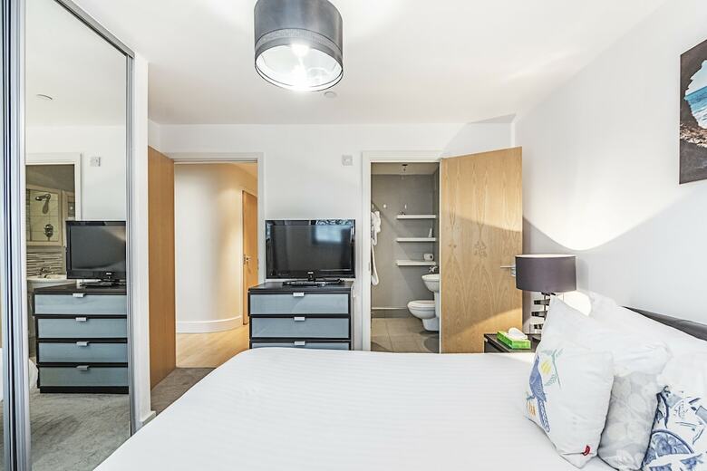 Canary Wharf Luxury Apartments