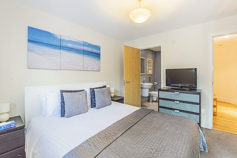 Canary Wharf Luxury Apartments