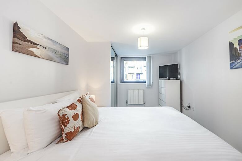 Canary Wharf Luxury Apartments