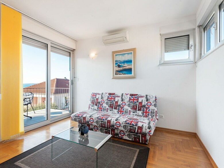 Opulent Apartment In Zadar Near Sea