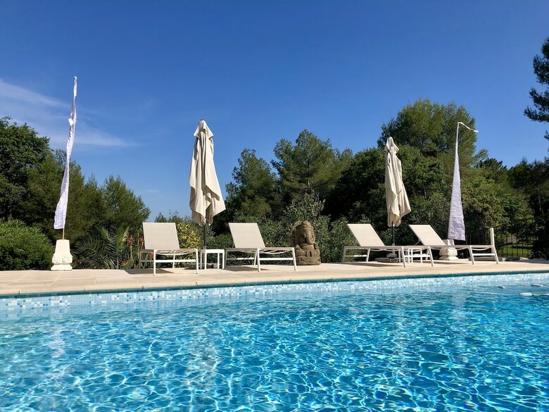 Hotel Le Mas Du Galoubet