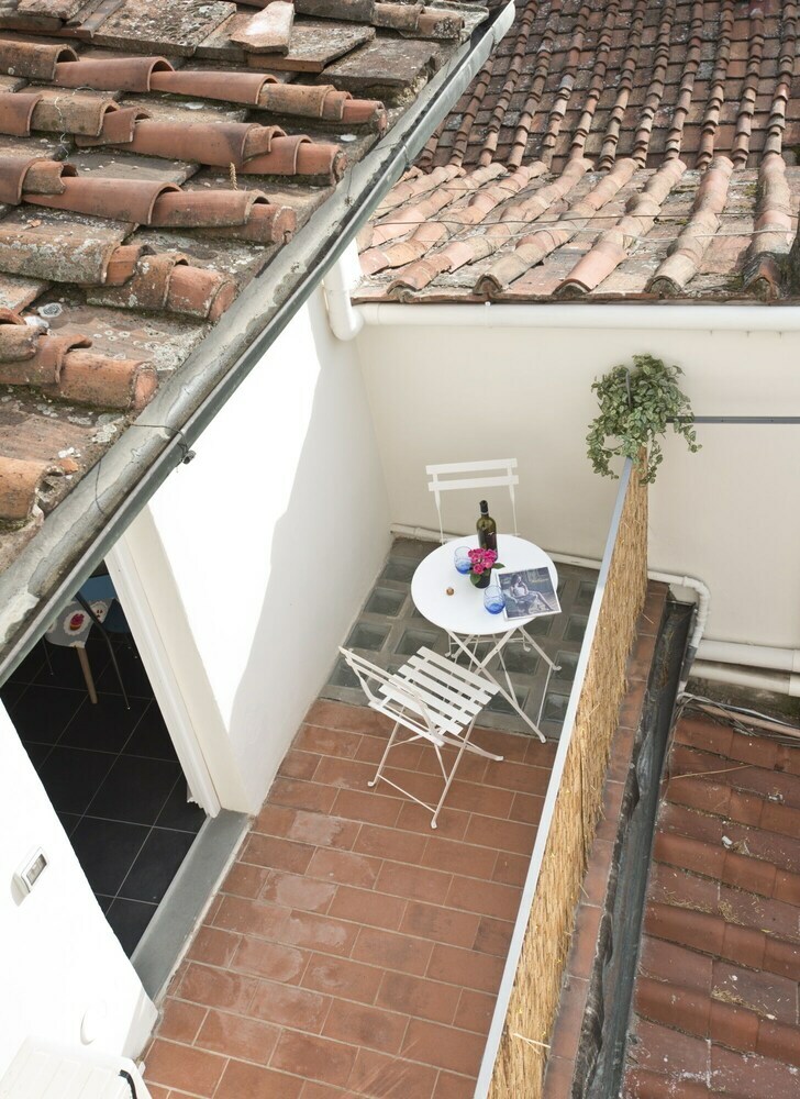 Florence Oasis