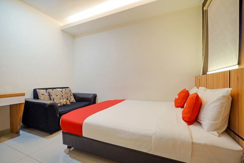 Oyo 89683 Gm Holiday Hotel Permai Jaya