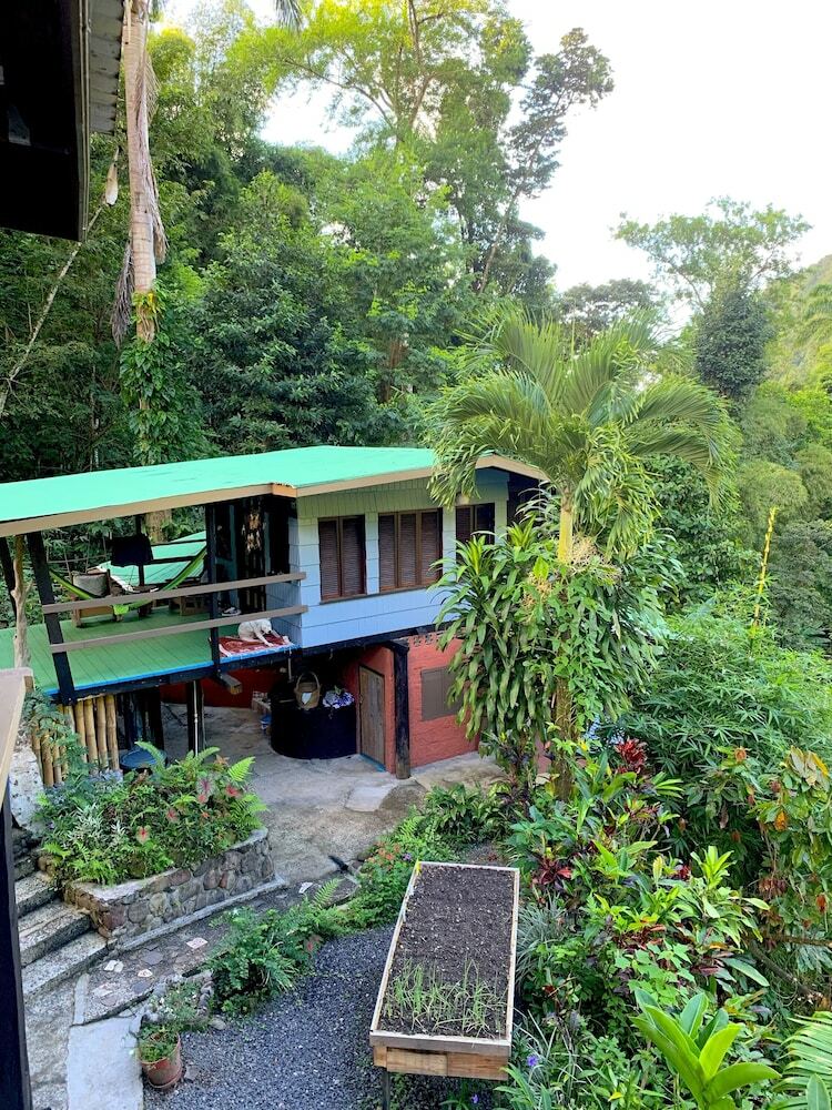 Hotel Cocoa Cottages