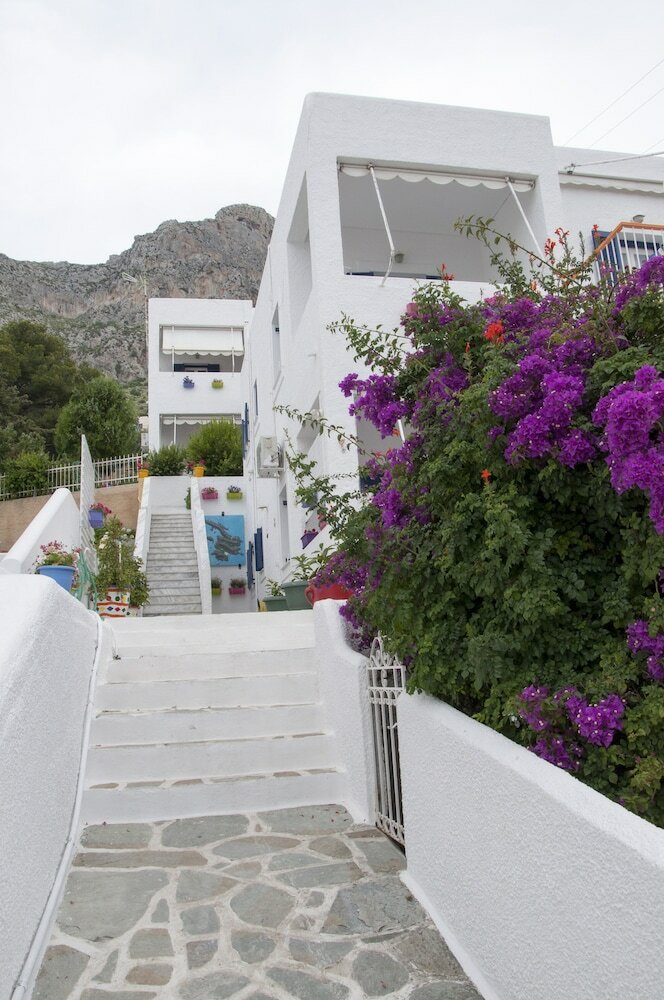 Aparthotel Tatsis Apartments