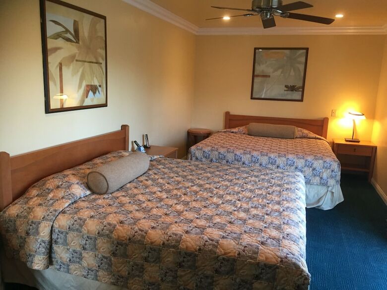 Bayshore Inn Motel