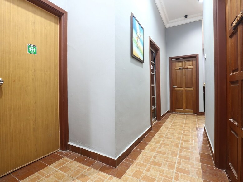 Hotel Oyo 89523 Villa Sri Mayang