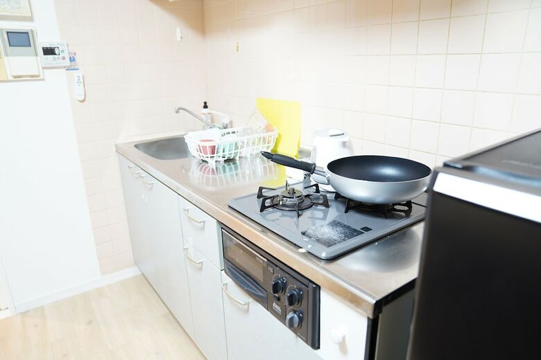 Metro Daikoku Apartment