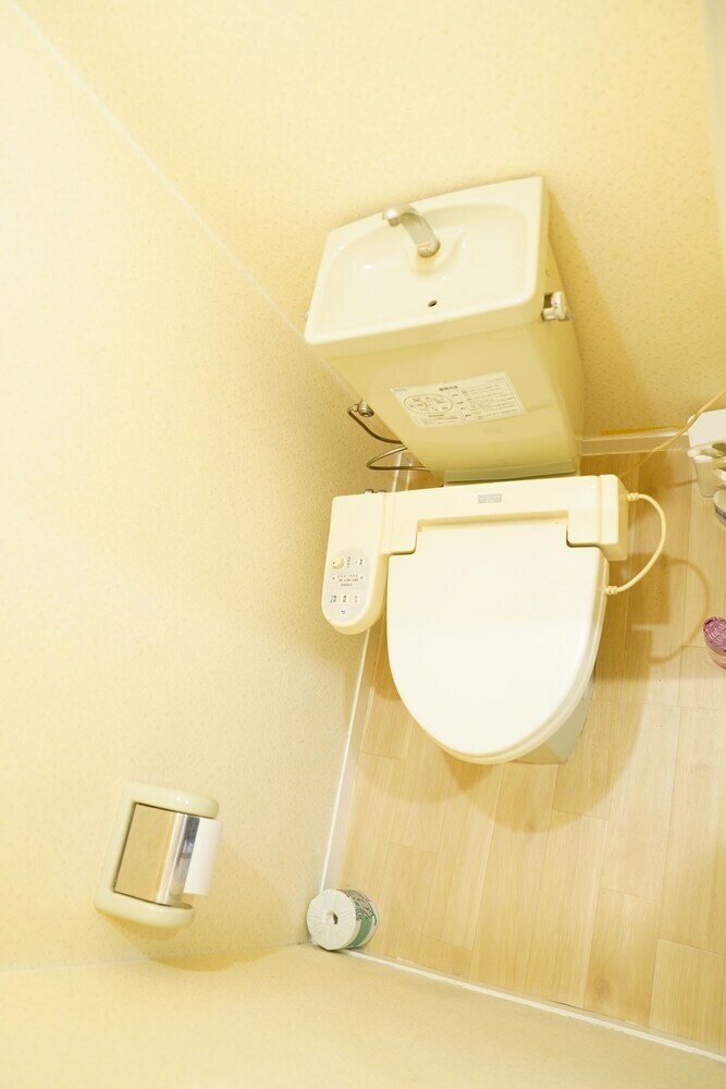 Metro Daikoku Apartment