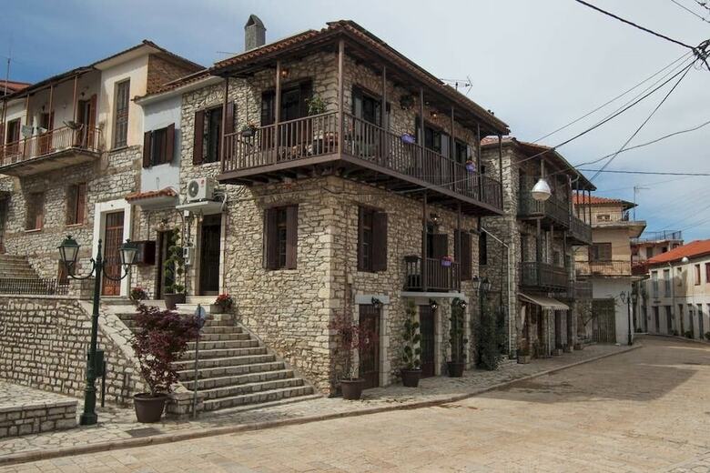 Apartamentos Antique Luxury Groundfloor Suite