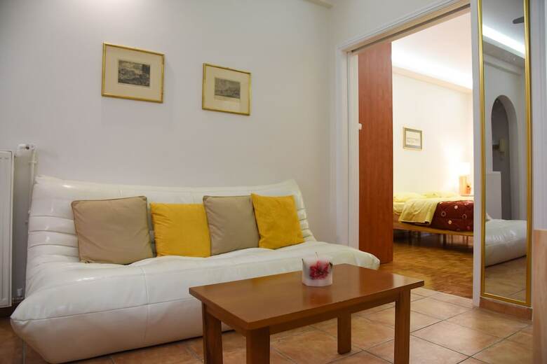 Apartamentos Zografou Hidden Gem - Athens Charming Home