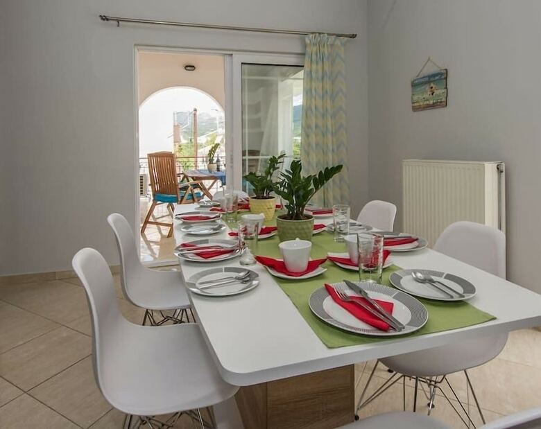 Apartamentos Thano's Stylish Flat, Just 150m To The Beach