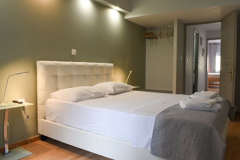 Apartamentos Stylish Maisonette Near The Sea &the City Center