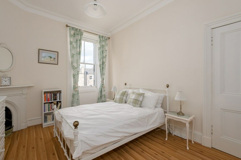 Traditional 3 Bed Apartment Stockbridge
