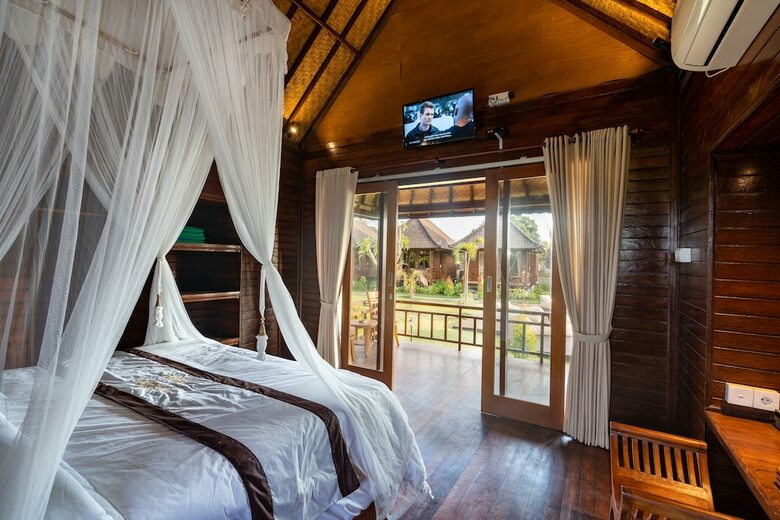 Bed & Breakfast Maharatu Villas