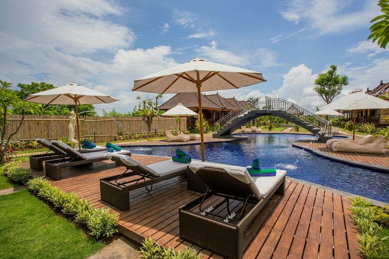 Bed & Breakfast Maharatu Villas