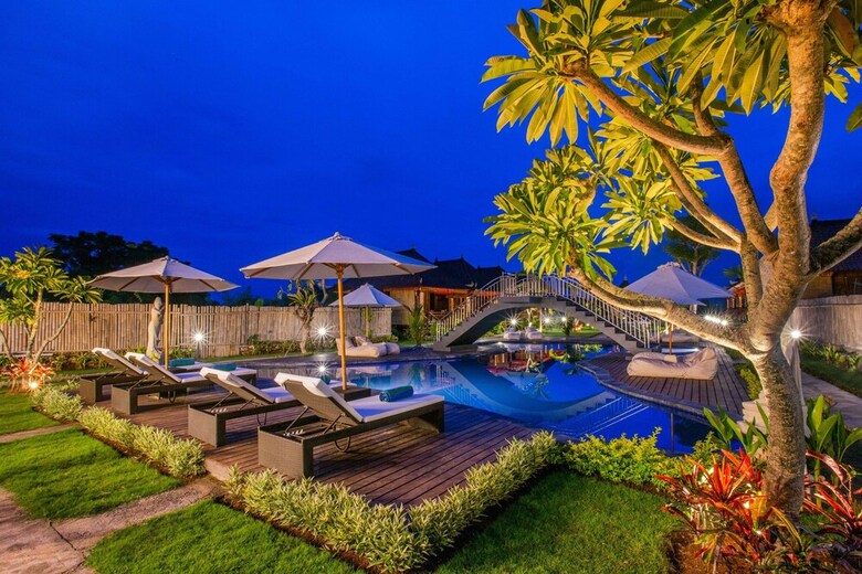 Bed & Breakfast Maharatu Villas
