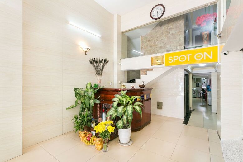 Oyo 626 Quy Loc Hotel