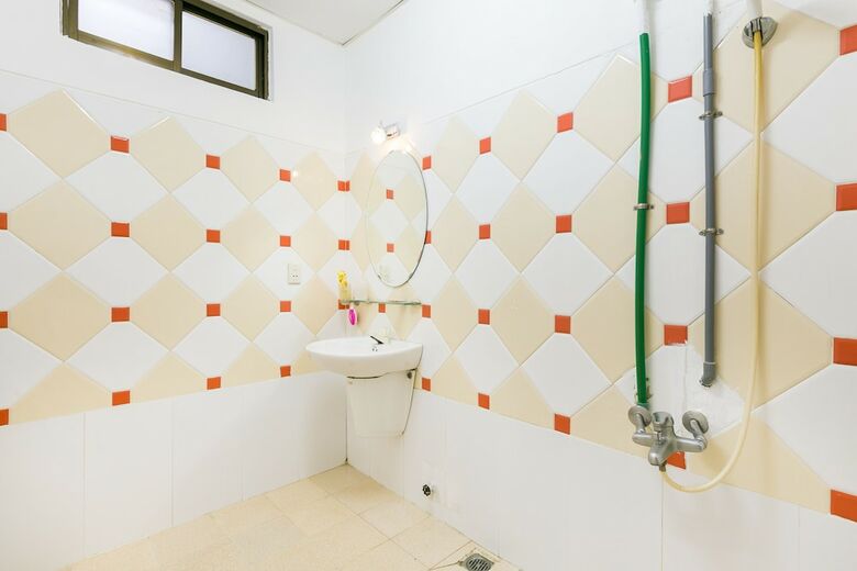 Oyo 626 Quy Loc Hotel