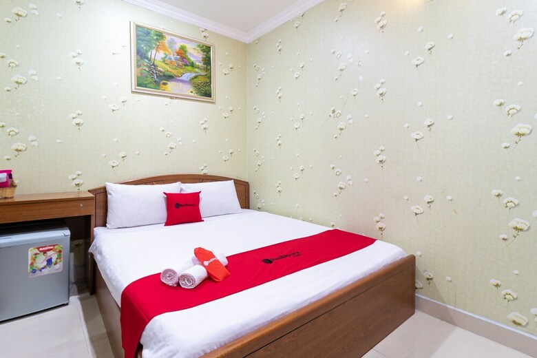 Hotel Reddoorz @ Phan Dang Luu Street