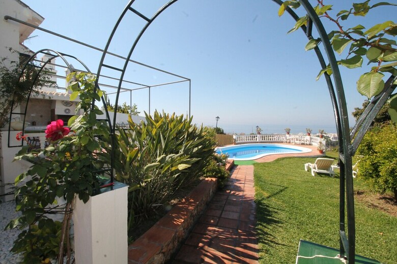 1070 Villa Rosario