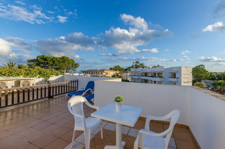 Yourhouse Apartamentos Venecia