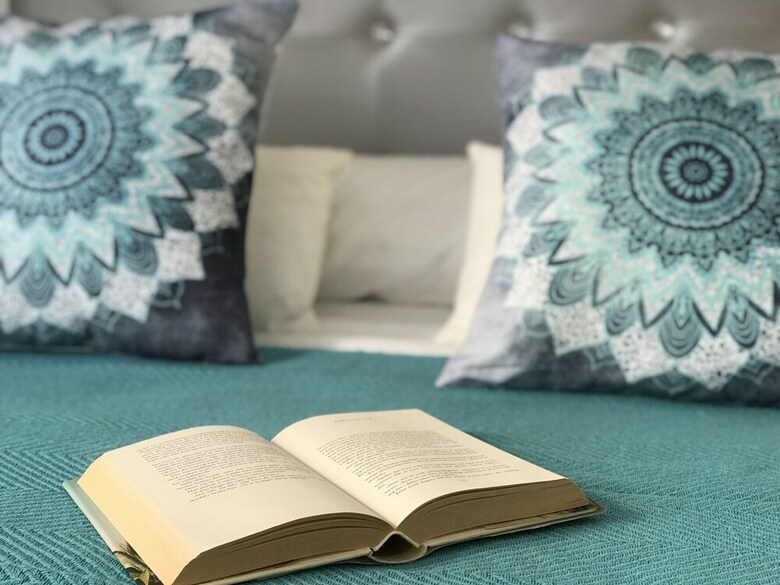 Hotel Lets Holidays Rooms Cadaques