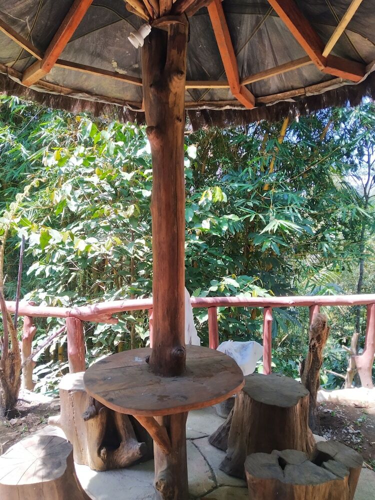 Hotel Larasati Homestay