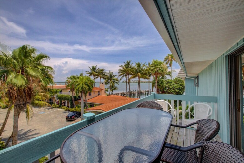 Bay Watch Bungalow