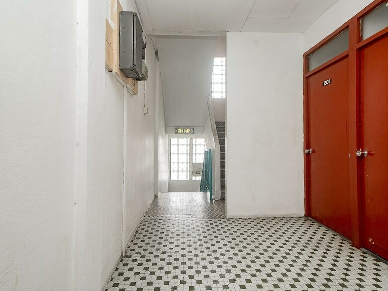 Spot On 89706 To-day Hotel