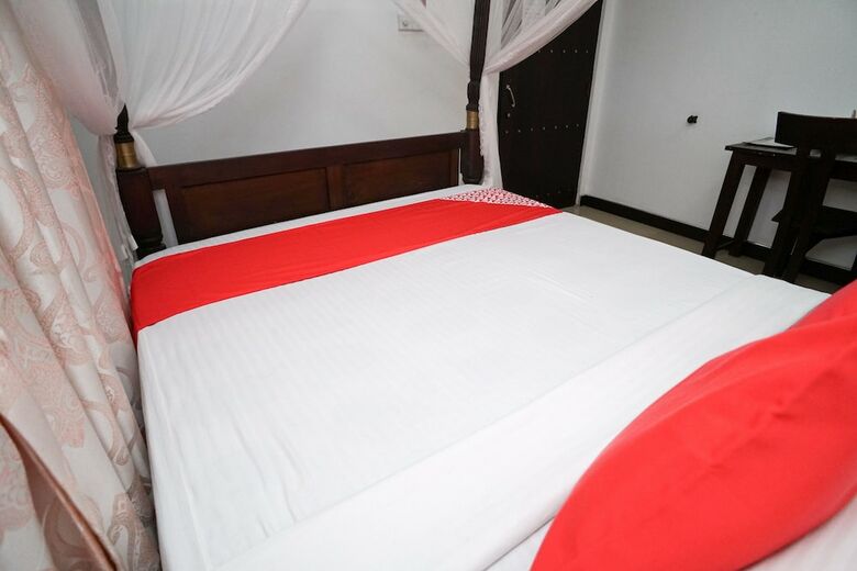 Hotel Oyo 489 Shirantha Rest