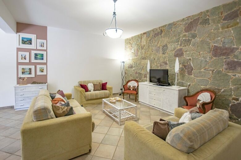 I Tre Golfi Villa Floriana