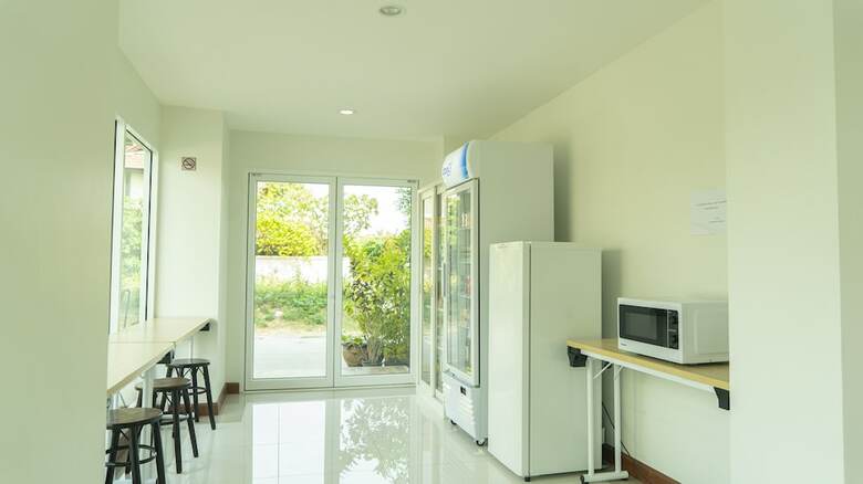 The Willing Hotel And Residence
