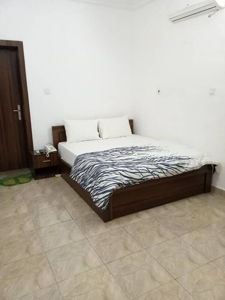Hotel Terrag Luxury Suites Inn