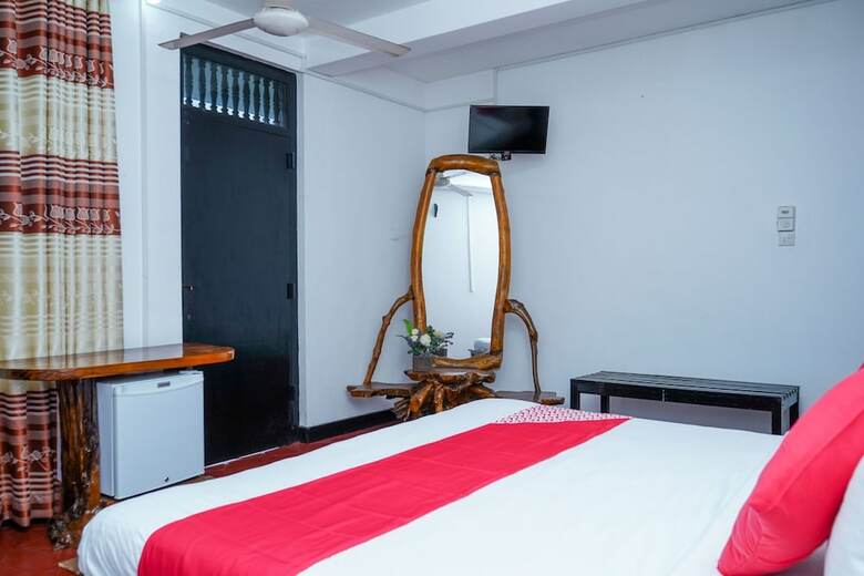 Hotel Oyo 452 Gem In Blue