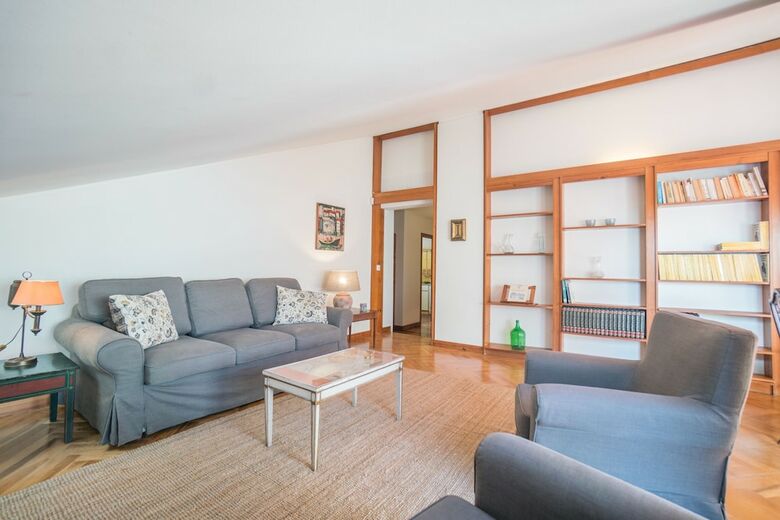 Amendoeira`s Terrace Apartment With River View