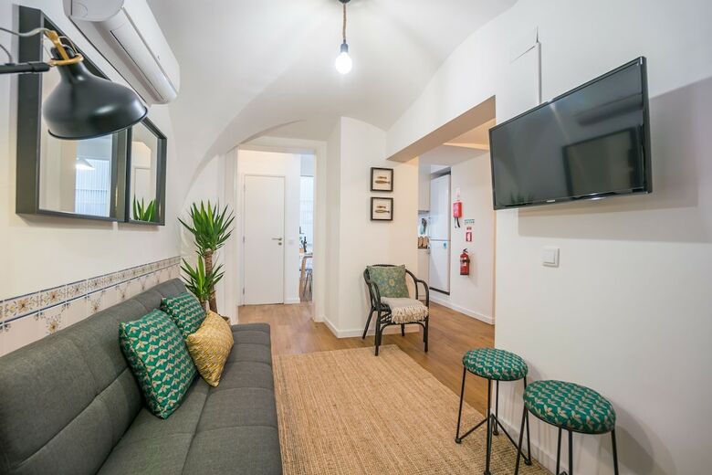 Comfortable Principe Real Apartment