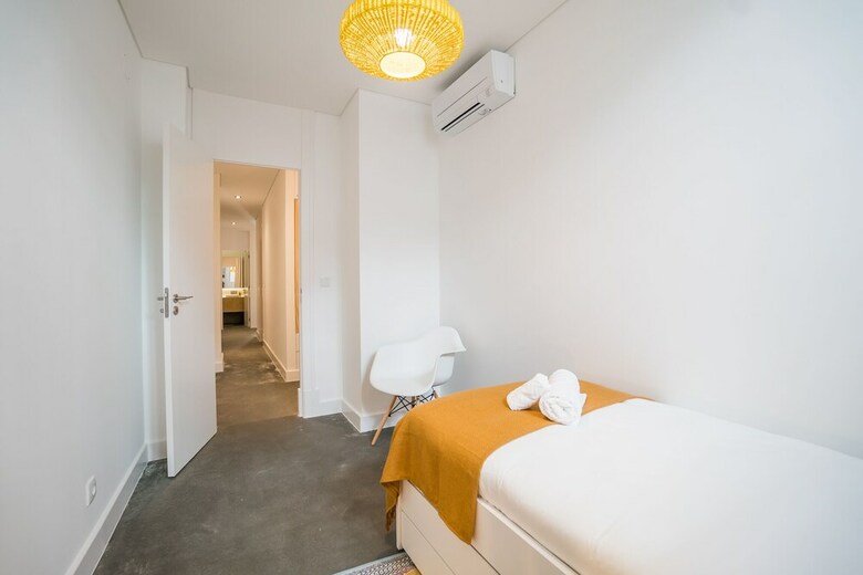 Lemon Tree Garden 3 Bedroom Apartment