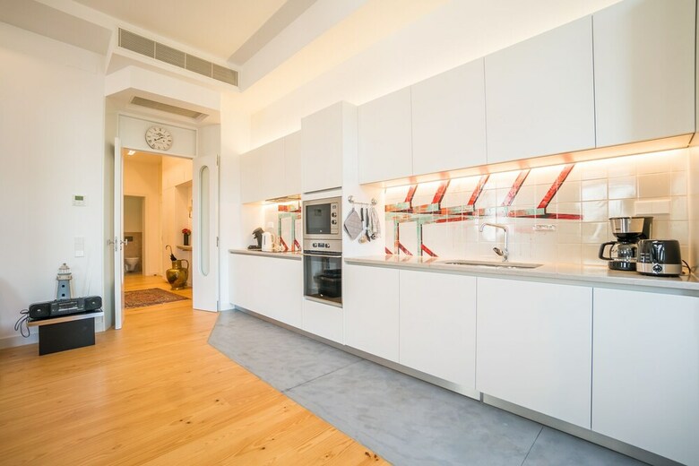 Spacious And Bright Apartment In Cais Sodre