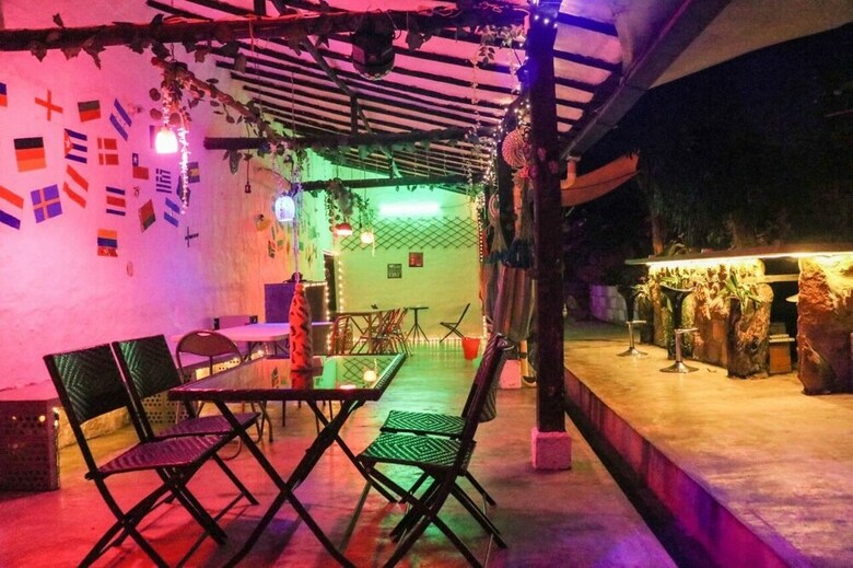Green Door Hostal San Gil - Hostel