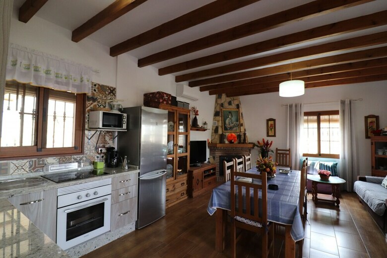 1117 Villa Gamor